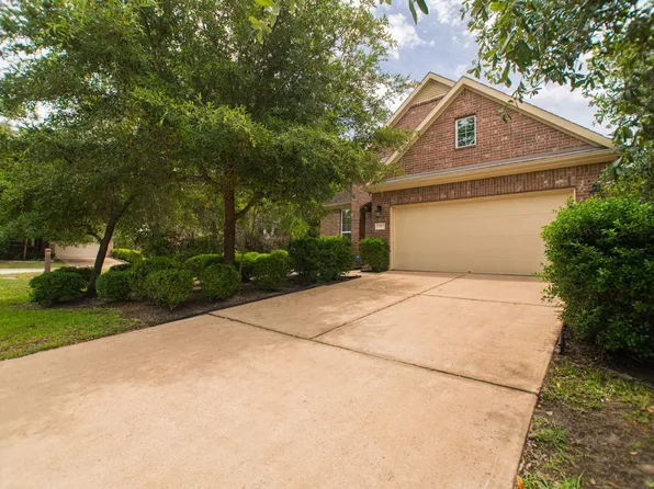 3 Canterborough Pl, Tomball, TX 77375