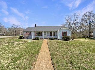 1421 Bradshaw Dr, Columbia, TN 38401