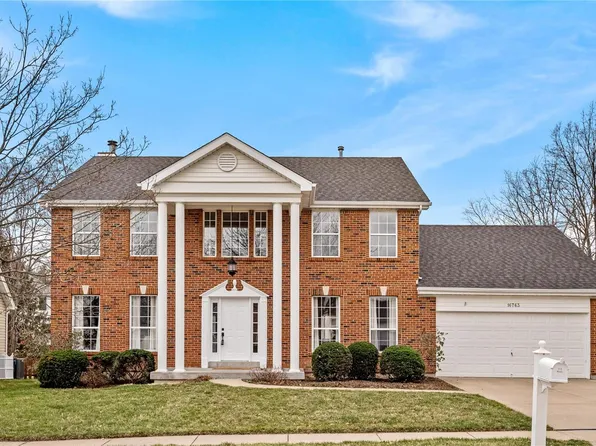 16763 Deveronne Cir, Chesterfield, MO 63005