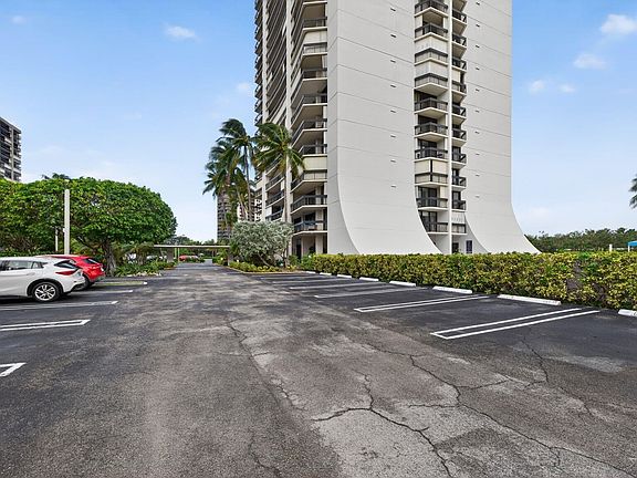 2nd image of 2400 Presidential Way #505