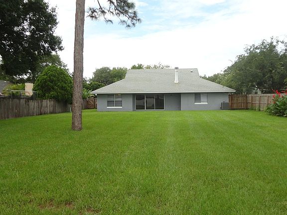 3rd image of 1638 Pinehurst Dr