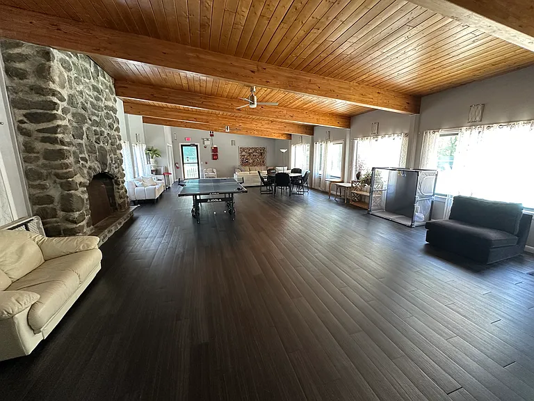 44 Broadlawn Park — Photo 24