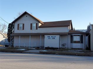 224 E Main St, Marengo, IA 52301