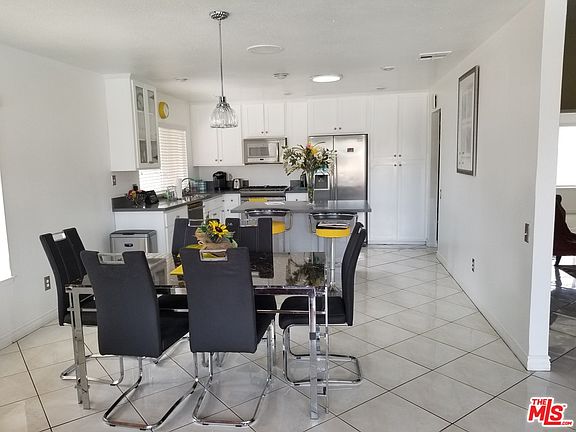 4th image of 1818 S Belle Ave