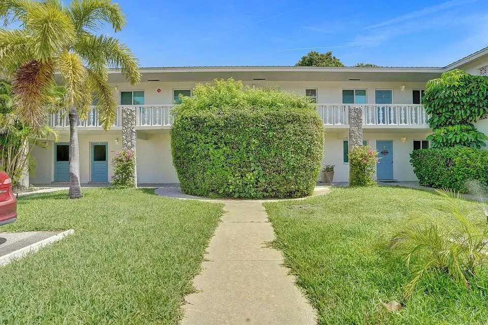 115 SW 1st Ave #3