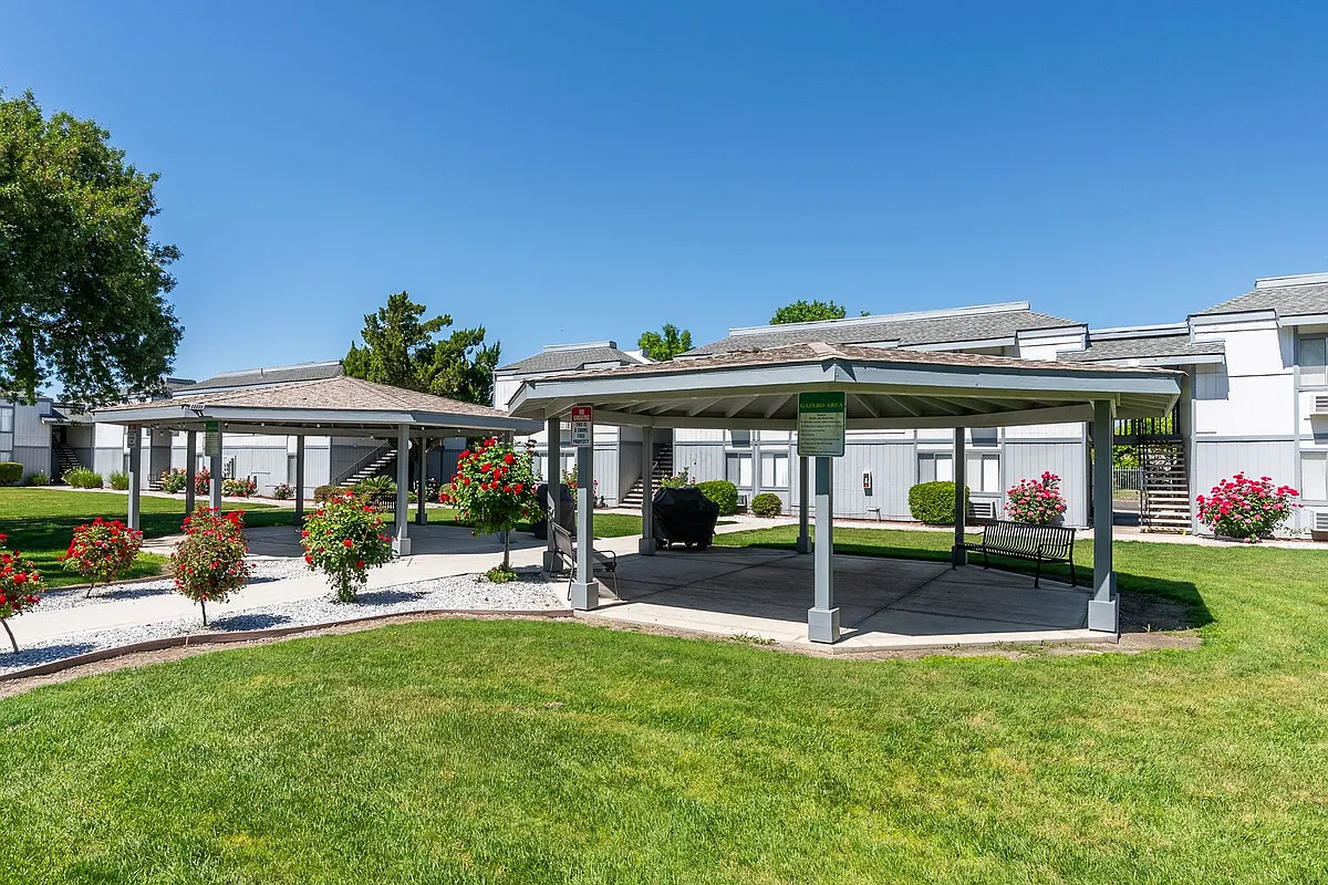 Building Photo - Park View Estates
