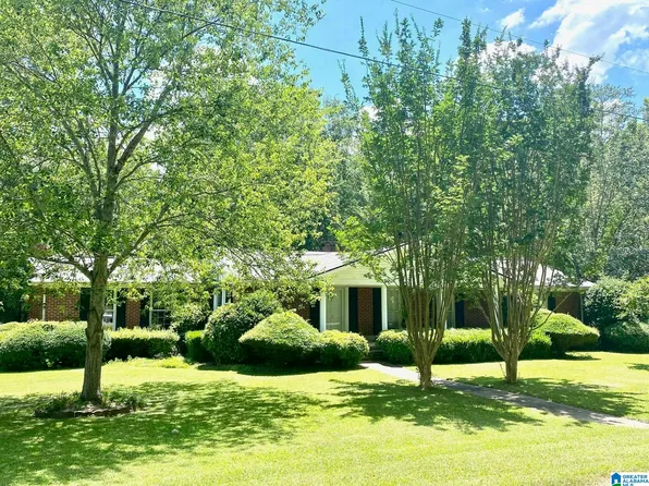 19 Oakmont St, Heflin, AL 36264