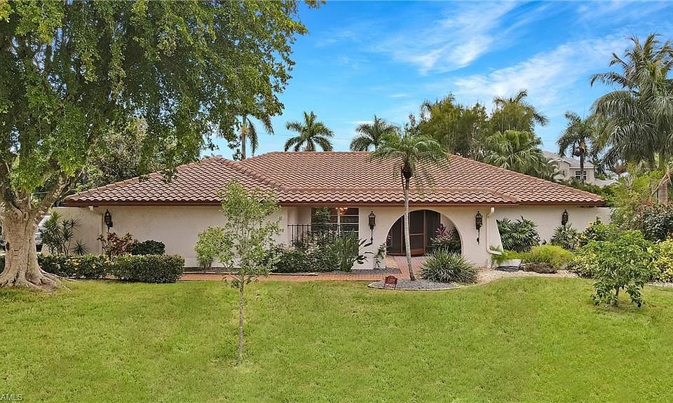 1st image of 1208 Walden Dr