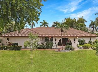 1208 Walden Dr, Fort Myers, FL 33901