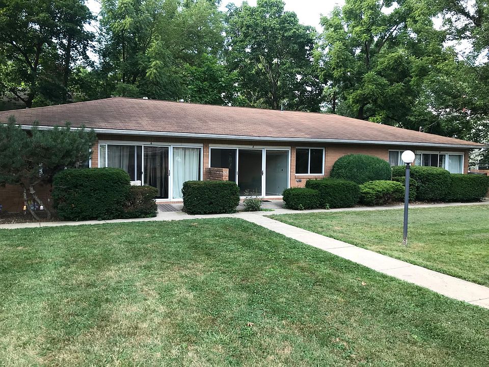 1st image of 219 7th St #4