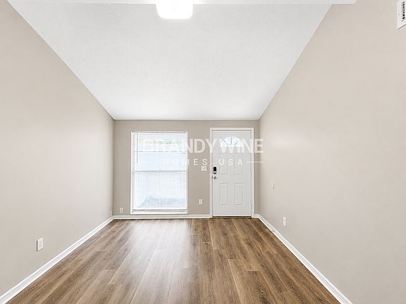 5th image of 8524 Pinehurst Dr