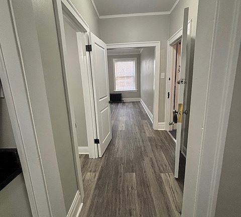 5th image of 124 1/2 E Sibley St #33