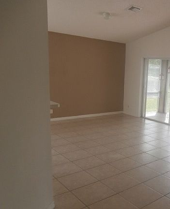 2nd image of 1619 Orion Ln