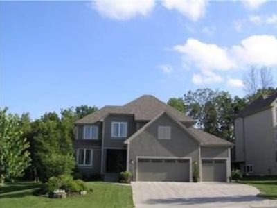 12050 S Sunray Dr, Olathe, KS, 66061