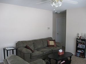 2nd image of 1138 Belmont St