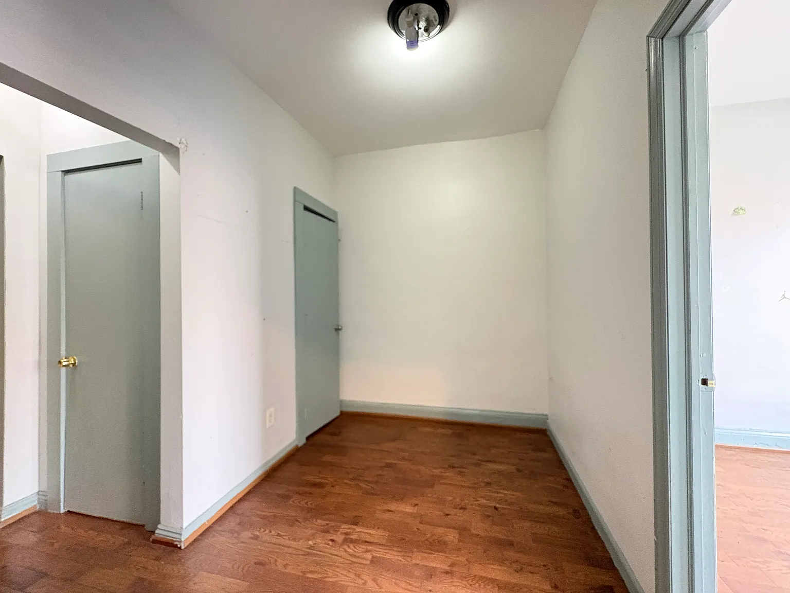2 bed, 900 sqft, $1,950 — Photo 4
