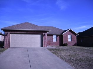 3502 S Juniper Ave, Springfield, MO 65804