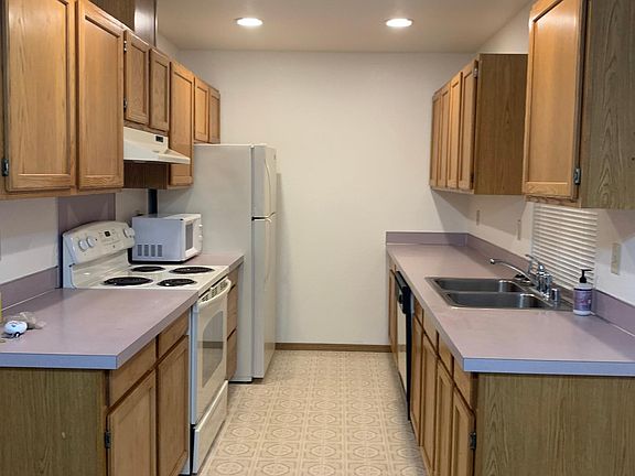4th image of 35513 92nd Avenue Ct S