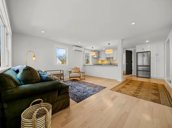 10 Independence Drive #4, Freeport, ME 04032