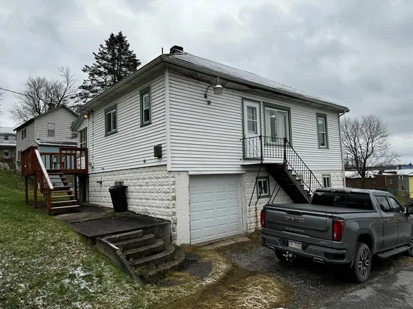 514 1/2 Hoffman Ave, Oil City, PA 16301