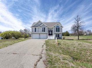 7502 McGeorge Rd, Milford, KS 66514