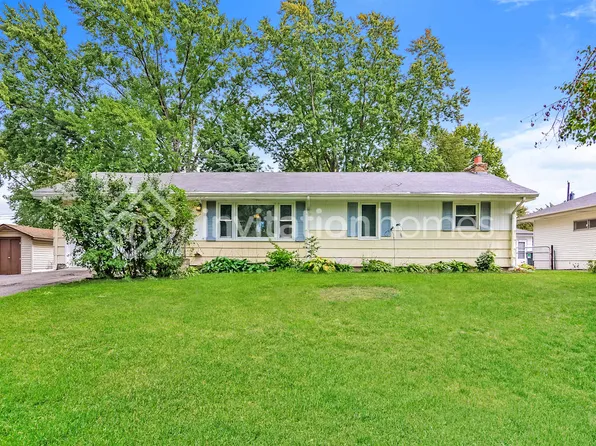 5900 Aquila Ave N, New Hope, MN 55428