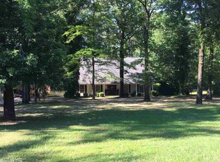 807 Stoneridge Dr, Atlanta, TX 75551