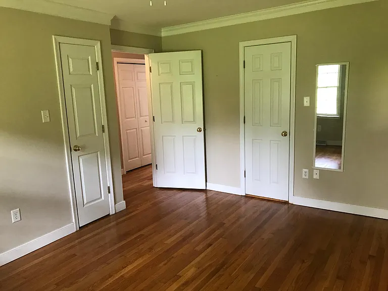 Barracks Ct — Photo 10