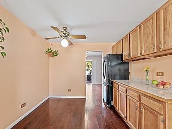 5th image of 23W462 Spyglass Ct