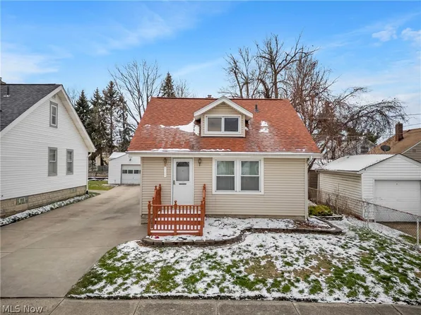 526 Clifford Ave, Akron, OH 44301