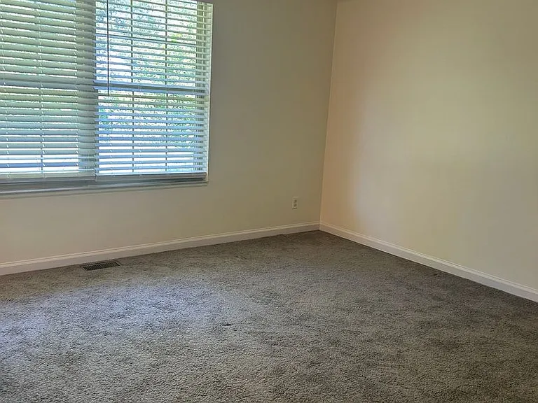 4320 Roundtable Ct — Photo 14