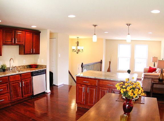 5th image of 291 Laguna Cir