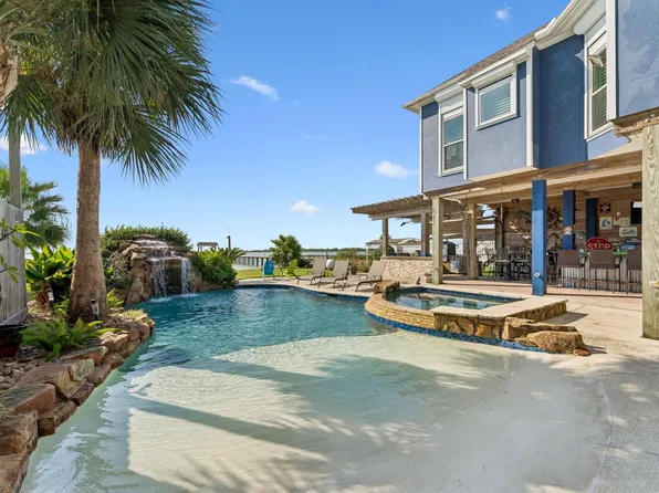 1623 Dick Bay Dr, San Leon, TX 77539