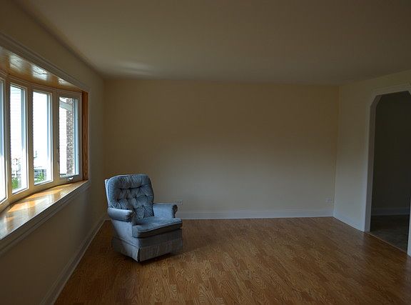 2nd image of 226 Fleming Ln