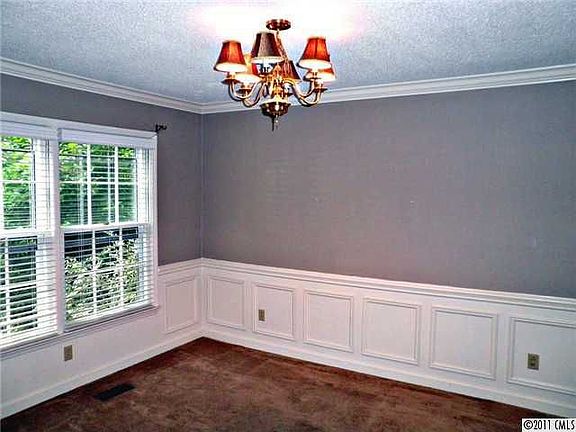 5th image of 10626 S Hall Dr