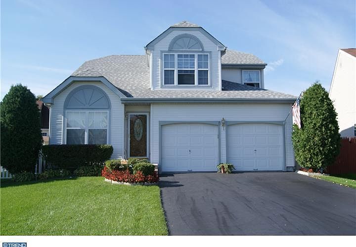 1st image of 8 Steeplechase Blvd