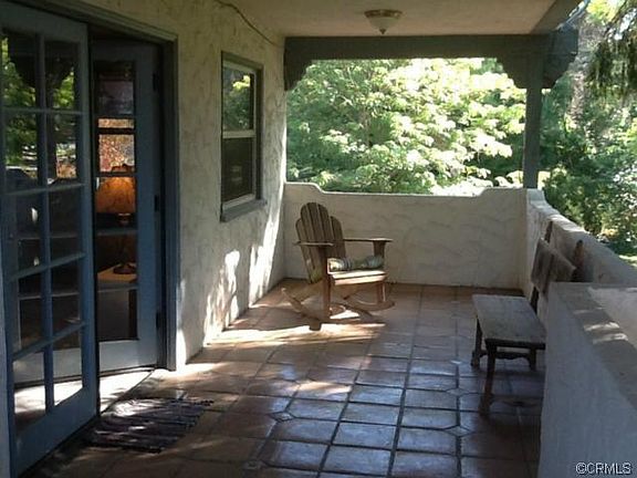 2nd image of 527 S Buena Vista St