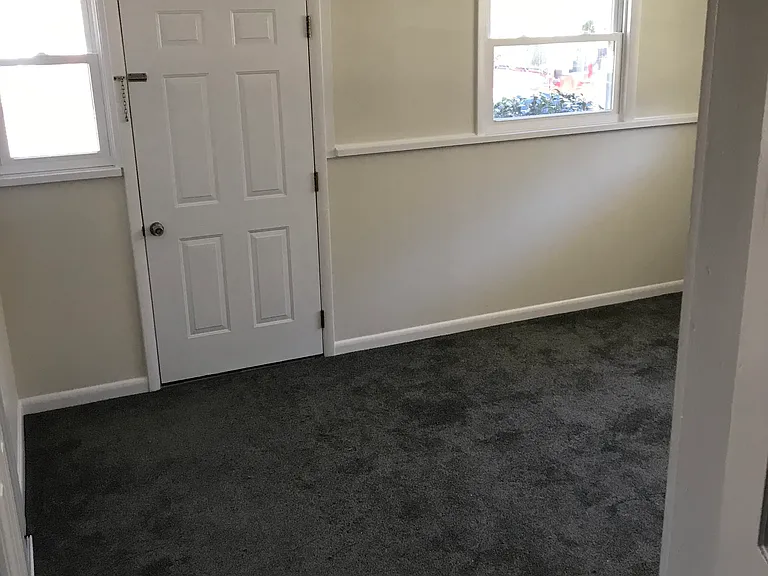 17 Normandy Ln — Photo 12