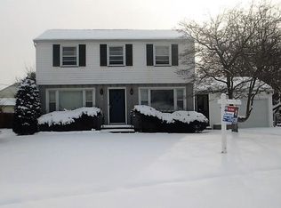 5 Nile Dr, Rochester, NY 14622