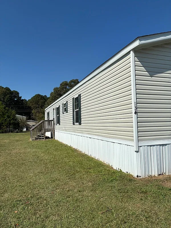 Weaver Estates — Photo 1