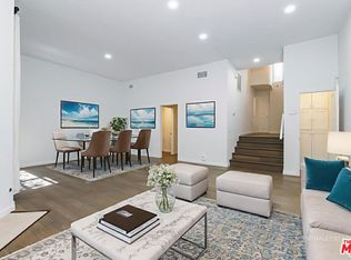 11636 Montana Ave APT 104, Los Angeles, CA 90049