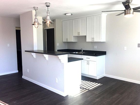 3rd image of 144 Hilborn St APT 3