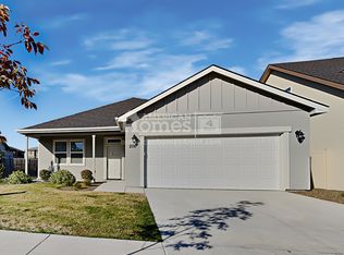 206 E Sicily Dr, Meridian, ID 83642