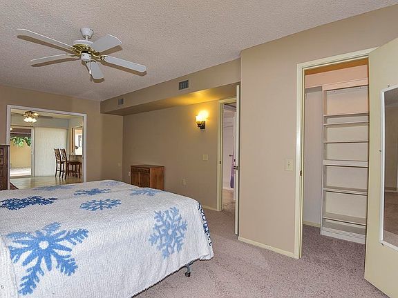 Master Bedroom2
