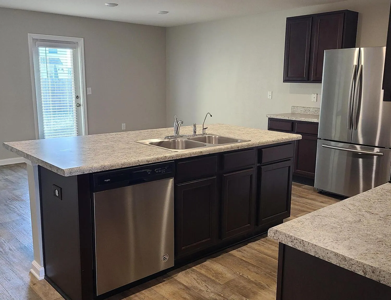 4 bed, 1768 sqft, $2,300 — Photo 4