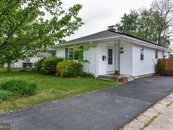 2nd image of 2331 Katherine Ave