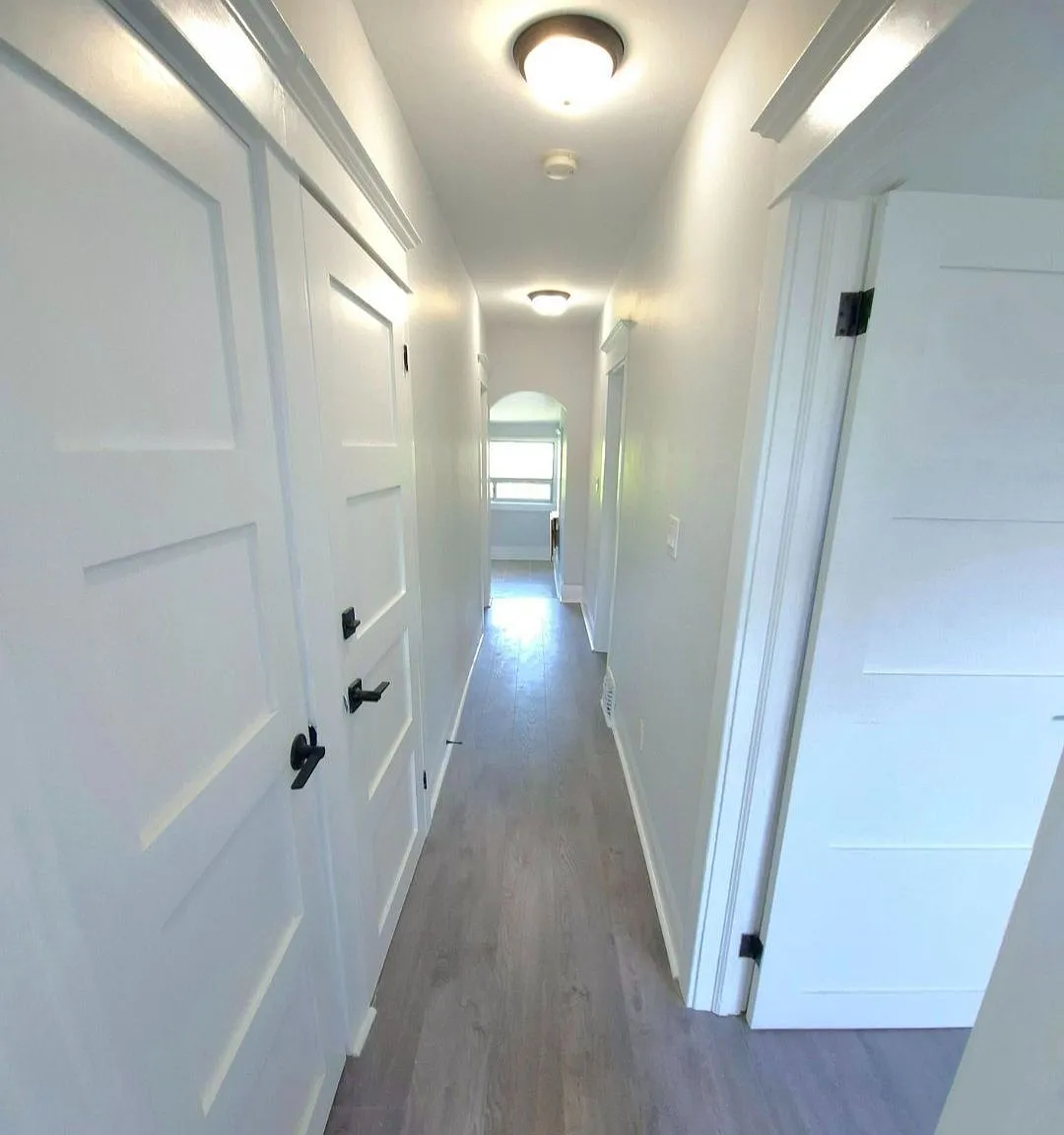 3 bed, $2,200 — Photo 1