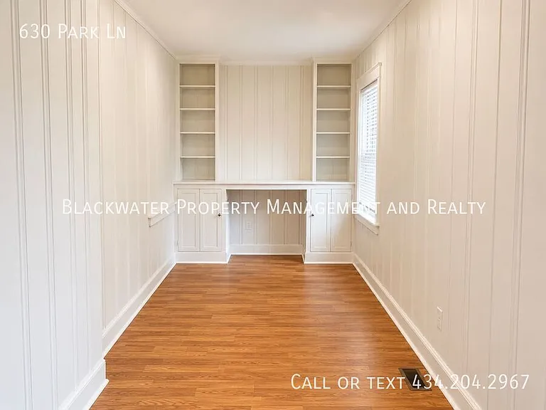 630 Park Ln — Photo 11