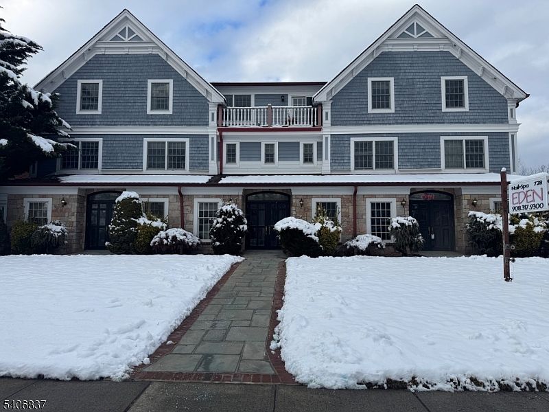 1st image of 728 South Ave W #3A