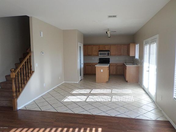 3rd image of 2220 S 83rd Ln